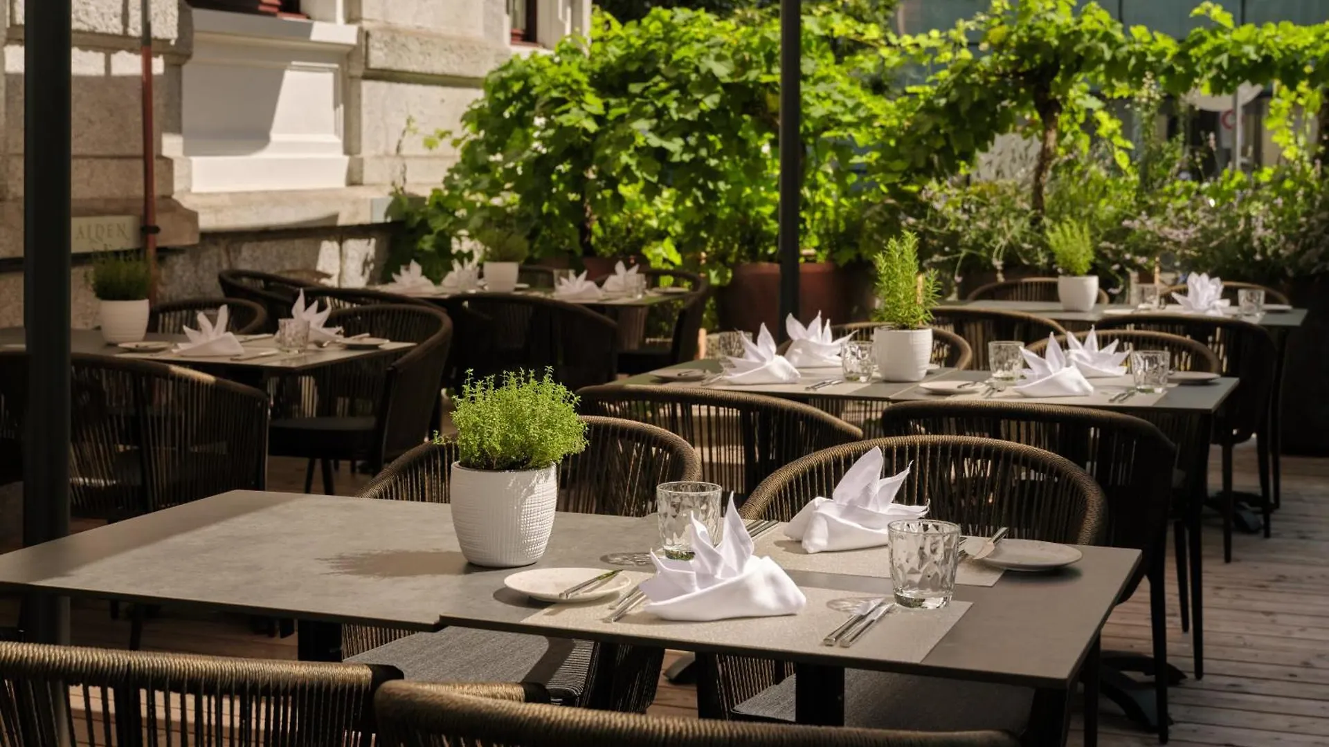 Alden Suite Hotel Splügenschloss Zürich