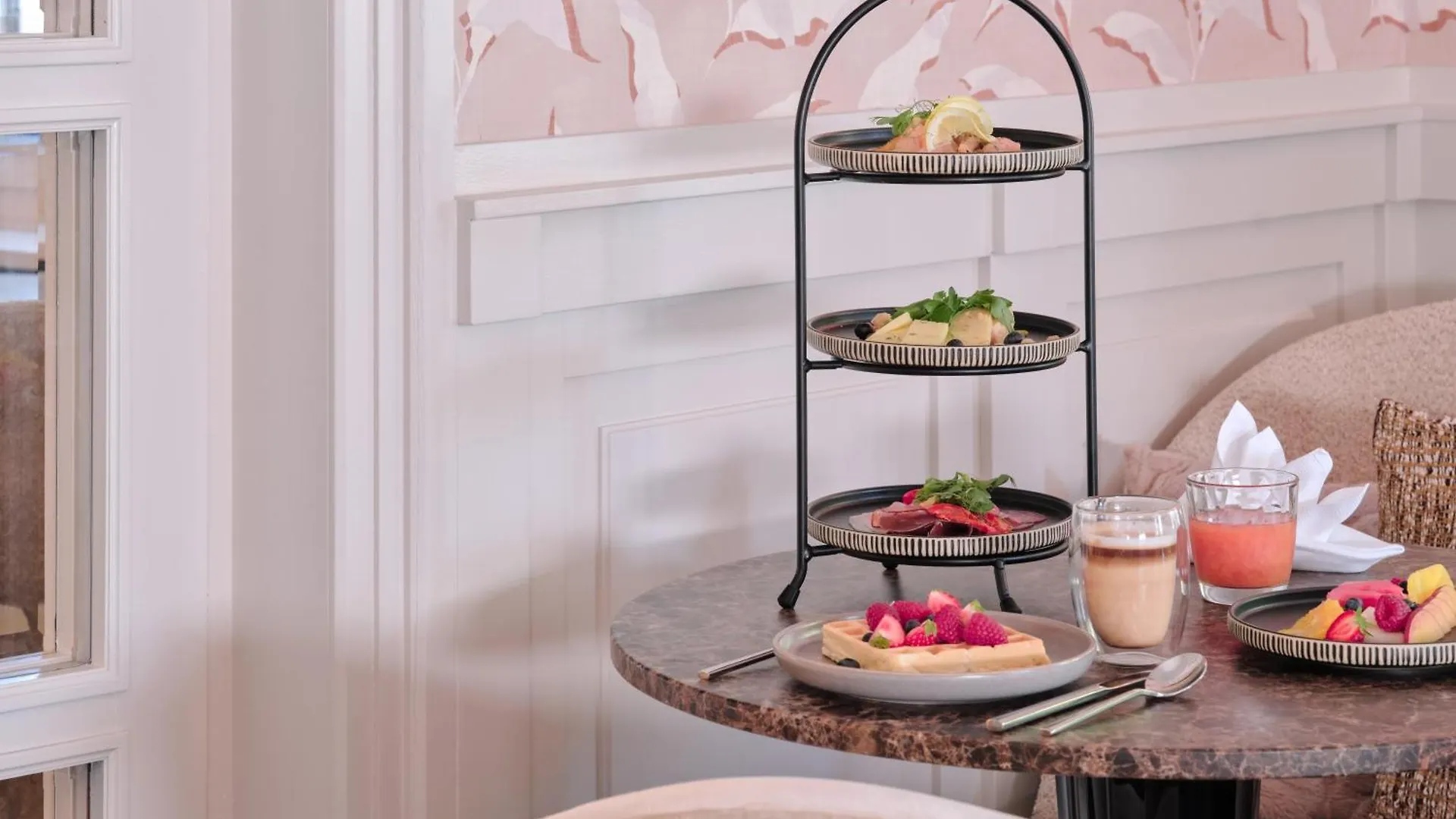 Alden Suite Hotel Splügenschloss Zürich